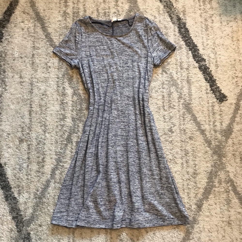 GAP Flowy Navy Stripe Dress